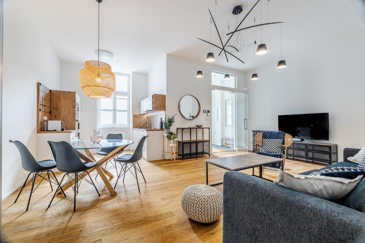 Elegant Apartments Located In The Centre Of Prague Praga Exterior foto