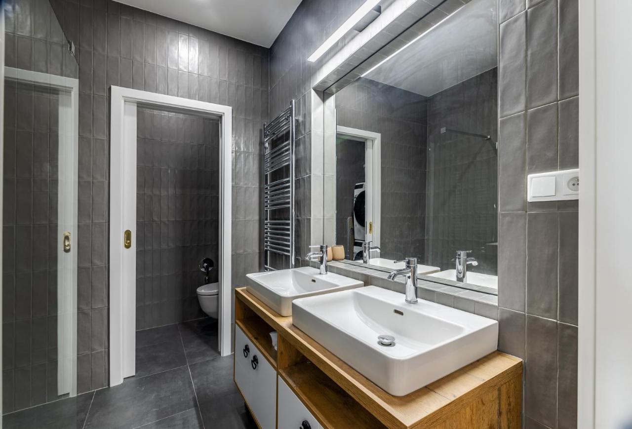 Elegant Apartments Located In The Centre Of Prague Praga Exterior foto